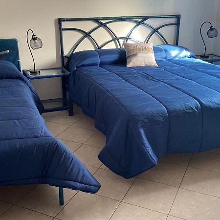 B&B Lido Azzurro กาตันซาโร ห้อง รูปภาพ