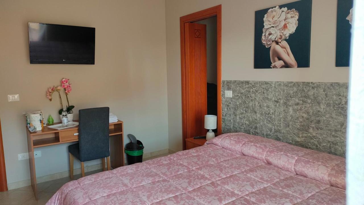 B&B Lido Azzurro กาตันซาโร ภายนอก รูปภาพ